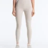 Hochgeschnittene, kompressive, reflektierende Core Control-Leggings in Knöchellänge Hochgeschnittene, kompressive, reflektierende Core Control-Leggings in Knöchellänge