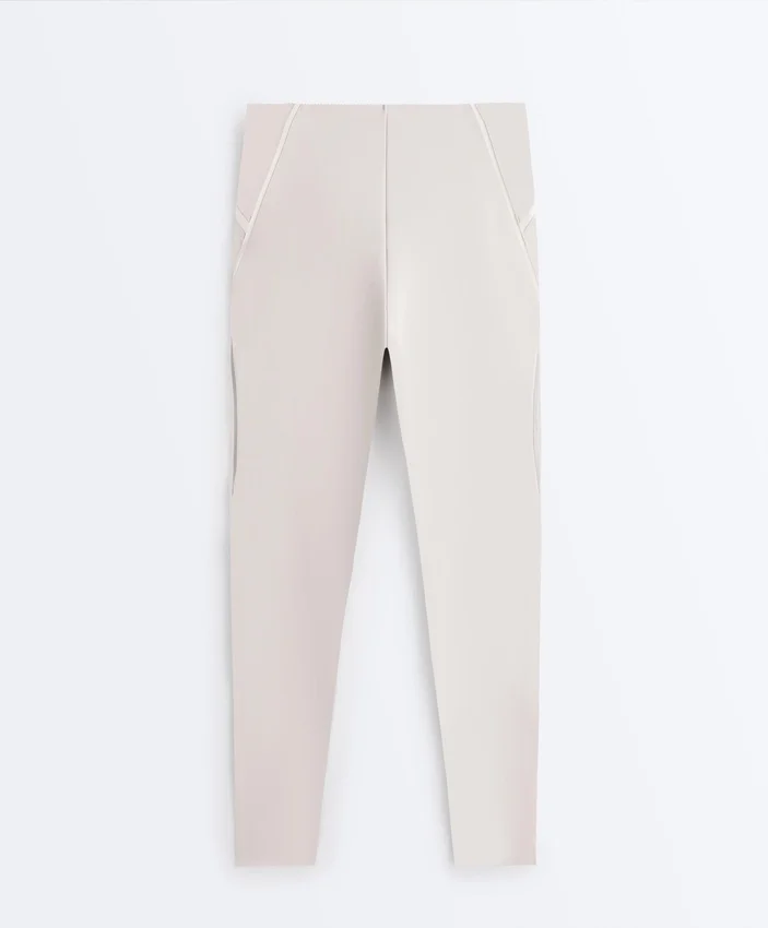 Hochgeschnittene, kompressive, reflektierende Core Control-Leggings in Knöchellänge Hochgeschnittene, kompressive, reflektierende Core Control-Leggings in Knöchellänge