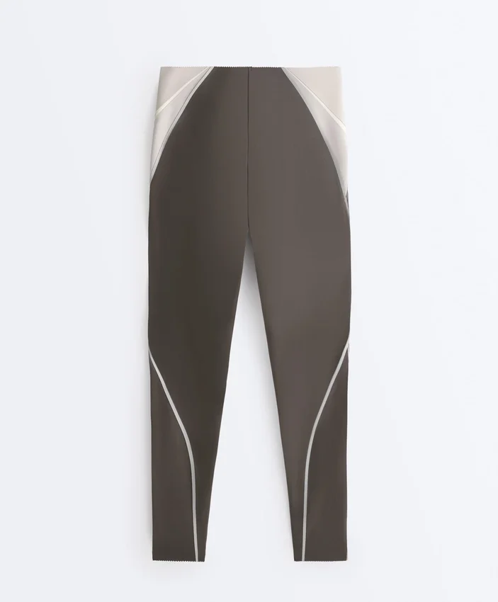 Hochgeschnittene, kompressive, reflektierende Core Control-Leggings in Knöchellänge Hochgeschnittene, kompressive, reflektierende Core Control-Leggings in Knöchellänge