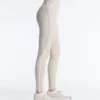 Hochgeschnittene, kompressive, reflektierende Core Control-Leggings in Knöchellänge Hochgeschnittene, kompressive, reflektierende Core Control-Leggings in Knöchellänge