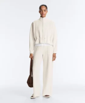 Hose mit geradem Bein aus Soft Touch-Modal und Paspelierung Hose mit geradem Bein aus Soft Touch-Modal und Paspelierung