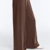 Hose mit geradem Bein aus Soft Touch-Modal und Paspelierung