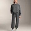 Boxy-Sweatshirt mit Kapuze aus gebürstetem Modal-Melange Boxy-Sweatshirt mit Kapuze aus gebürstetem Modal-Melange