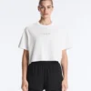 Kastenförmiges, kurzes T-Shirt aus Baumwollmischung mit Aufdruck