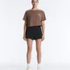 Kastenförmiges, kurzes T-Shirt aus Baumwollmischung mit Aufdruck