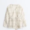 Kimono-Hemd aus einer Mischung aus Leinen und Lyocell mit Karomuster Kimono-Hemd aus einer Mischung aus Leinen und Lyocell mit Karomuster
