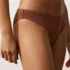 Klassische Bikinis-Slips aus Crinkle-Stoff Klassische Bikinis-Slips aus Crinkle-Stoff