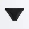 Klassische Bikinis-Slips aus Piqué Klassische Bikinis-Slips aus Piqué