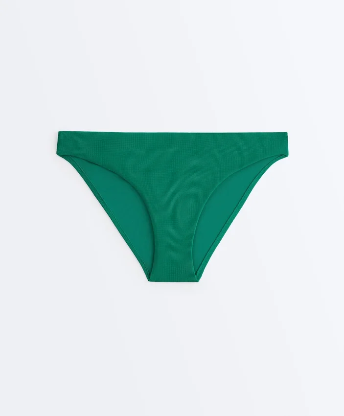 Klassische Bikinis-Slips aus Piqué Klassische Bikinis-Slips aus Piqué