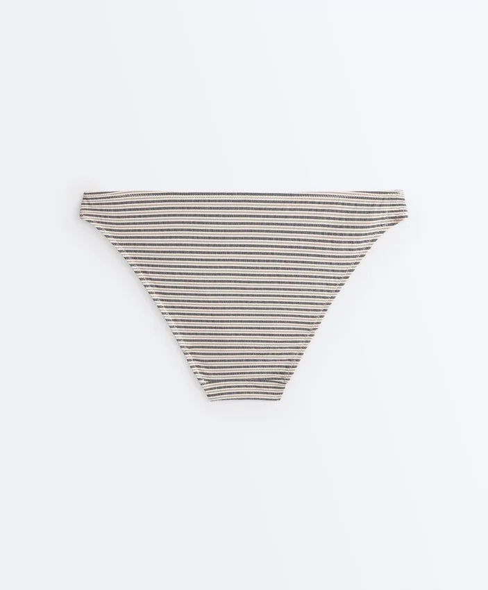Klassische Bikinis-Slips mit Streifenmuster Klassische Bikinis-Slips mit Streifenmuster