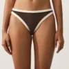 Klassischer Bikini-Slip mit Kontrastbesatz Klassischer Bikini-Slip mit Kontrastbesatz