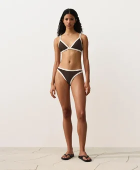 Klassischer Bikini-Slip mit Kontrastbesatz