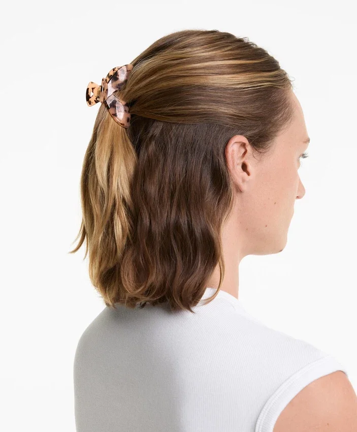Kleiner Haarschmuck in Schildpattoptik Kleiner Haarschmuck in Schildpattoptik