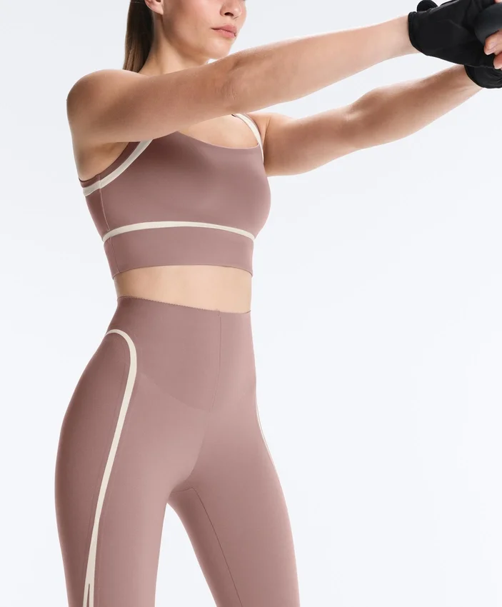 Knöchellange Leggings mit hoher Taille, Compressive Core Control und Kontrastdetails Knöchellange Leggings mit hoher Taille, Compressive Core Control und Kontrastdetails
