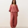 Kurzarm-Shorts aus 100 % Leinen Kurzarm-Shorts aus 100 % Leinen