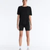 Kurzärmeliges T-Shirt aus Modal-Mischung mit abgerundetem Saum am Rücken