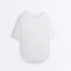 Kurzärmeliges T-Shirt aus Modal-Mischung mit abgerundetem Saum am Rücken