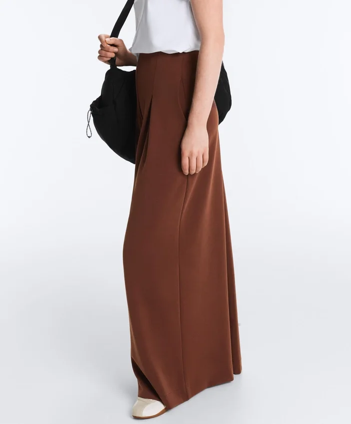 Lange Hose aus Soft Touch Modal mit Falten Lange Hose aus Soft Touch Modal mit Falten