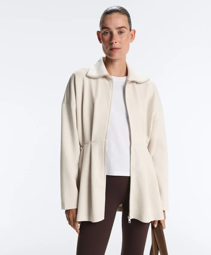 Lange Piqué-Jacke aus Baumwolle mit Gürtel Lange Piqué-Jacke aus Baumwolle mit Gürtel