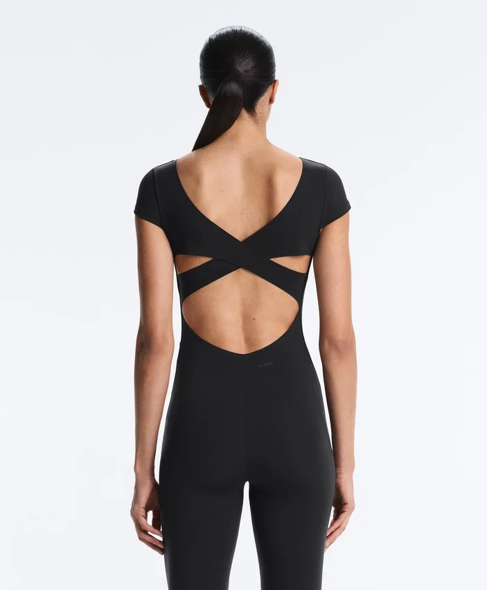 Langer Compressive Jumpsuit mit kurzen Ärmeln Langer Compressive Jumpsuit mit kurzen Ärmeln