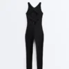 Langer Compressive Jumpsuit mit Neckholder Langer Compressive Jumpsuit mit Neckholder