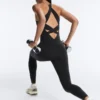 Langer Compressive Jumpsuit mit Neckholder Langer Compressive Jumpsuit mit Neckholder