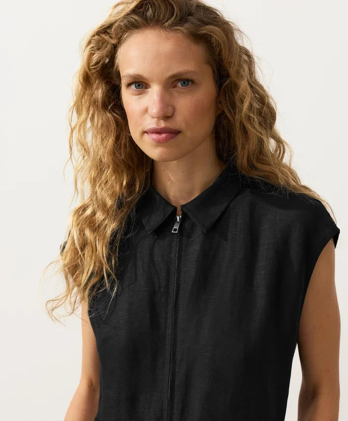 Langer Jumpsuit aus Baumwolle mit Kragen Langer Jumpsuit aus Baumwolle mit Kragen