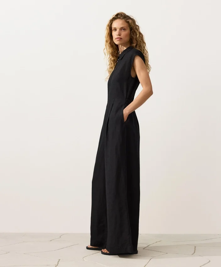 Langer Jumpsuit aus Baumwolle mit Kragen Langer Jumpsuit aus Baumwolle mit Kragen