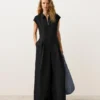 Langer Jumpsuit aus Baumwolle mit Kragen Langer Jumpsuit aus Baumwolle mit Kragen