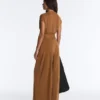 Langer Jumpsuit aus Modal-Mischgewebe mit gekreuztem Ausschnitt Langer Jumpsuit aus Modal-Mischgewebe mit gekreuztem Ausschnitt