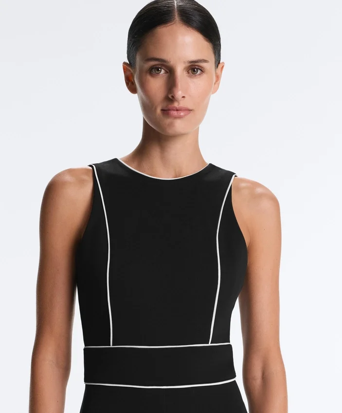 Langer Piqué-Jumpsuit mit Paspelierung aus Baumwolle Langer Piqué-Jumpsuit mit Paspelierung aus Baumwolle