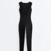 Light Touch Jumpsuit mit V-Ausschnitt Light Touch Jumpsuit mit V-Ausschnitt
