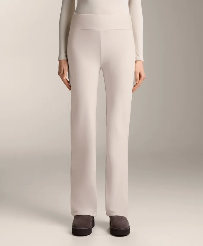 Nahtlose Bootcut-Hose mit hoher Taille und besonders warmer Isolierung Nahtlose Bootcut-Hose mit hoher Taille und besonders warmer Isolierung