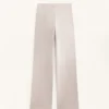 Nahtlose Bootcut-Hose mit hoher Taille und besonders warmer Isolierung Nahtlose Bootcut-Hose mit hoher Taille und besonders warmer Isolierung