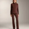 Nahtlose Bootcut-Hose mit hoher Taille und besonders warmer Isolierung Nahtlose Bootcut-Hose mit hoher Taille und besonders warmer Isolierung