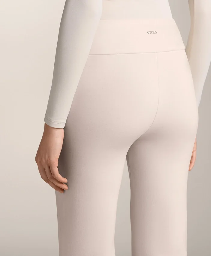 Nahtlose Bootcut-Hose mit hoher Taille und besonders warmer Isolierung Nahtlose Bootcut-Hose mit hoher Taille und besonders warmer Isolierung