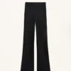 Nahtlose Bootcut-Hose mit hoher Taille und besonders warmer Isolierung Nahtlose Bootcut-Hose mit hoher Taille und besonders warmer Isolierung