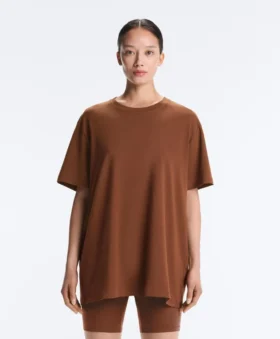 Oversize-T-Shirt aus Baumwollmischung mit kurzen Ärmeln Oversize-T-Shirt aus Baumwollmischung mit kurzen Ärmeln