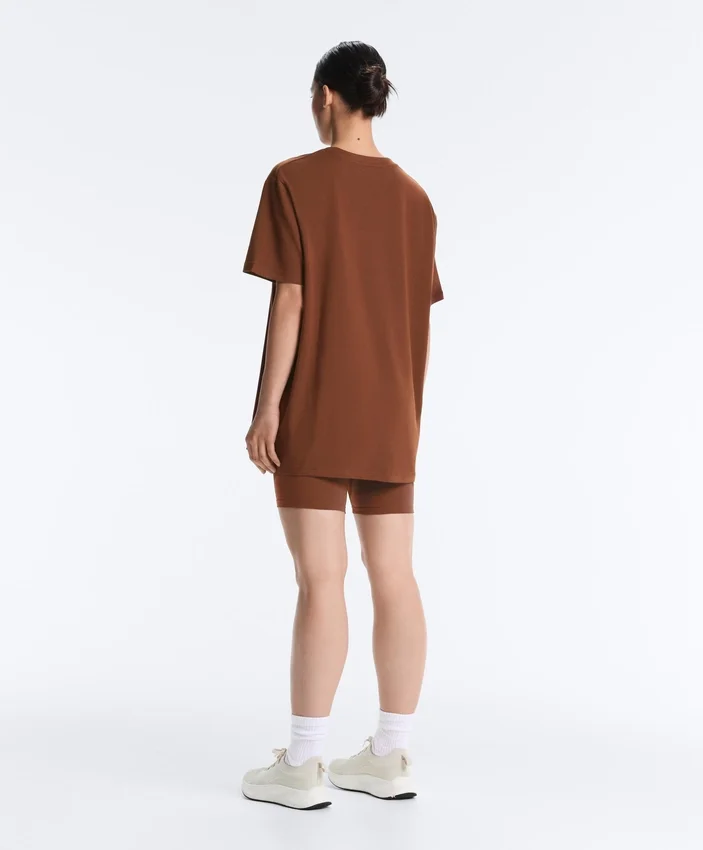 Oversize-T-Shirt aus Baumwollmischung mit kurzen Ärmeln Oversize-T-Shirt aus Baumwollmischung mit kurzen Ärmeln
