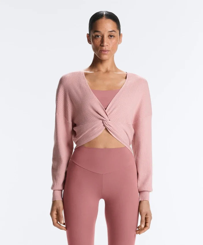 Pullover aus Zopfstrick Pullover aus Zopfstrick