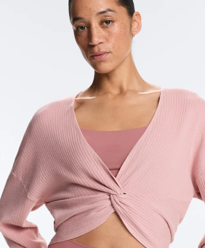 Pullover aus Zopfstrick Pullover aus Zopfstrick