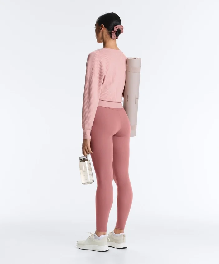 Pullover aus Zopfstrick Pullover aus Zopfstrick