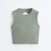 Ärmelloses Comfortlux-Tops mit Rippstrick Ärmelloses Comfortlux-Tops mit Rippstrick