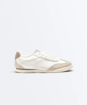 Sneaker im Retro-Stil Sneaker im Retro-Stil