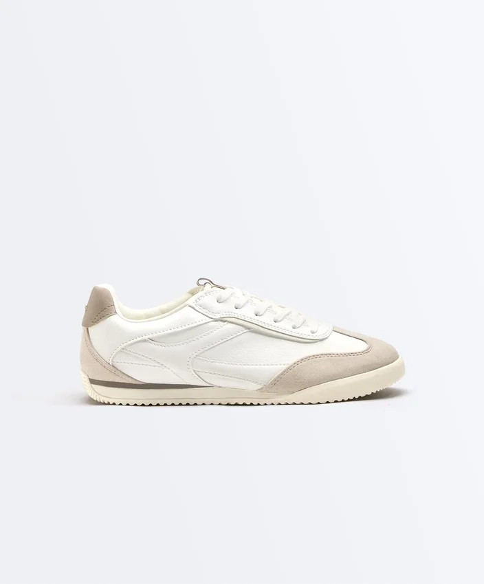 Sneaker im Retro-Stil Sneaker im Retro-Stil