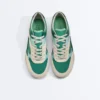 Sneaker im Retro-Stil