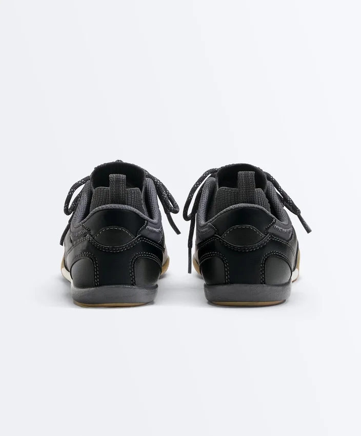 Sneaker im Sockenstil Sneaker im Sockenstil