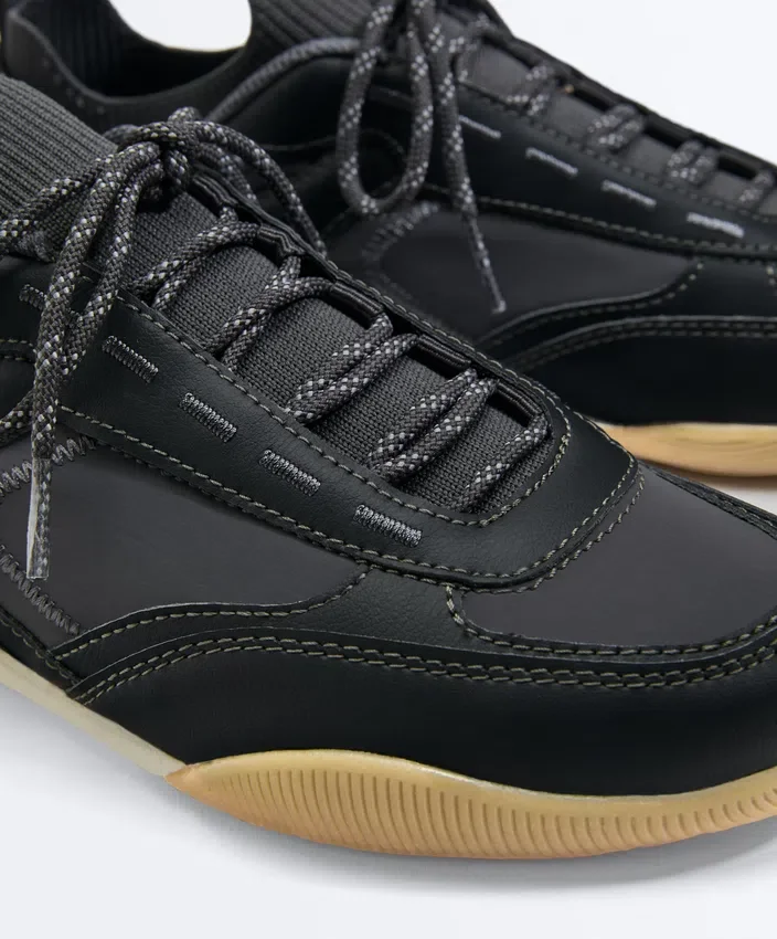 Sneaker im Sockenstil Sneaker im Sockenstil