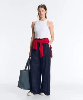 Soft Touch-Hose mit weitem Bein, Seitenfalten und Modal