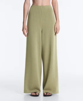 Soft Touch-Nadelstreifen-Hose mit weitem Bein und hoher Taille Soft Touch-Nadelstreifen-Hose mit weitem Bein und hoher Taille
